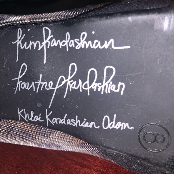 Kardashian Kollection size 8 high heels - Picture 2 of 2
